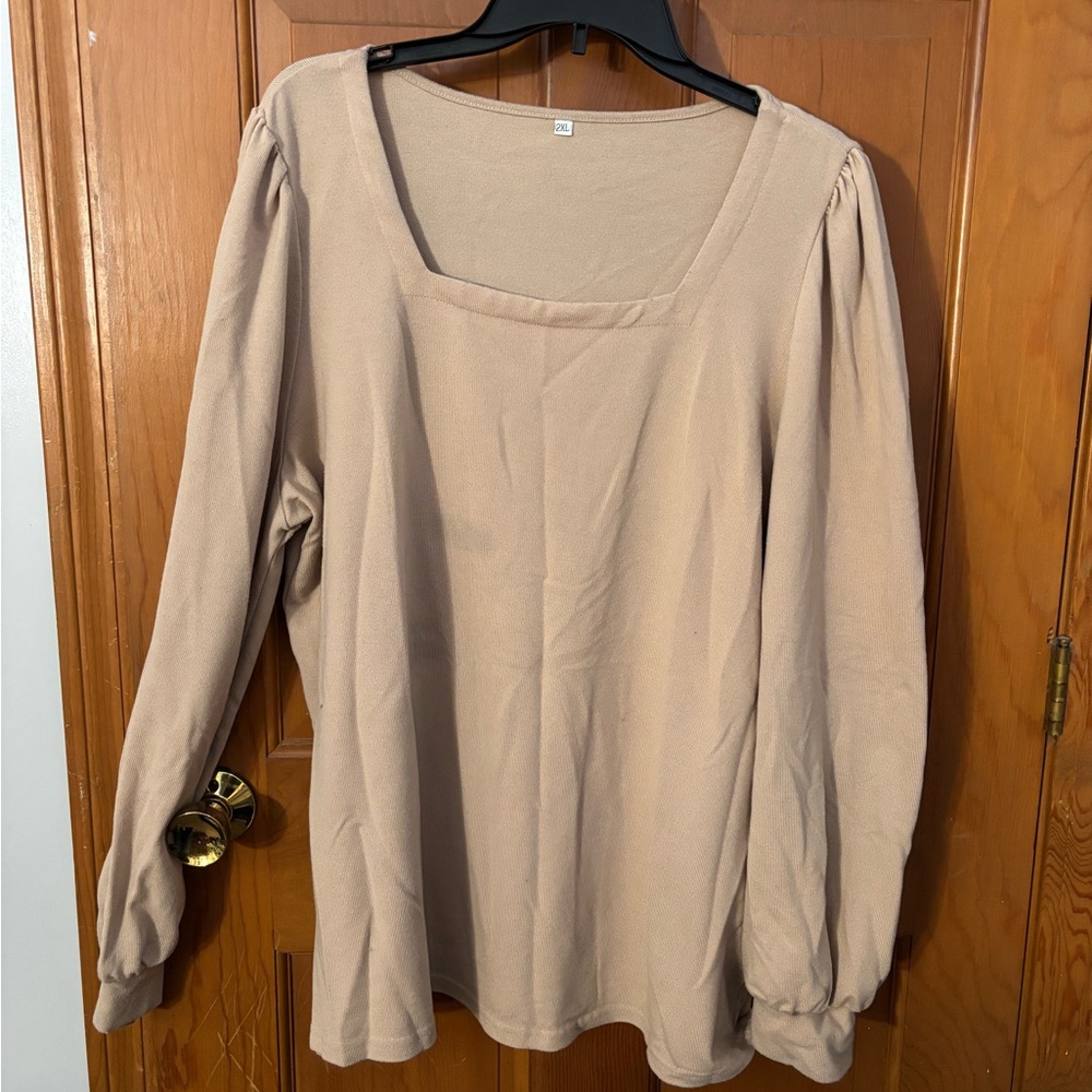 2Xl stretchy and soft beige pink trapezoid neck long sleeve with cuffed sleeves